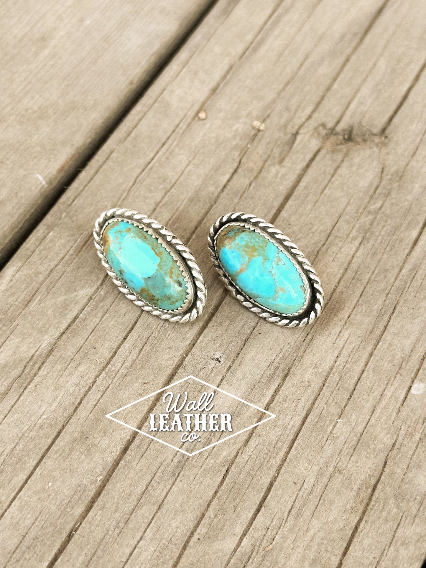 Kingman Turquoise & Sterling Silver Oval Stud Earrings