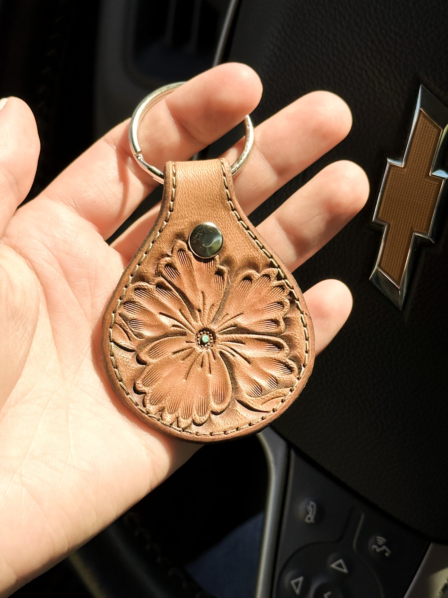 Western Floral Round Keychain